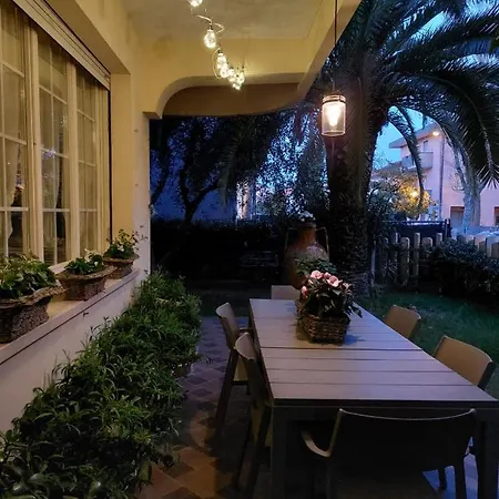 Alojamento de Acomodação e Pequeno-almoço Baki Rimini